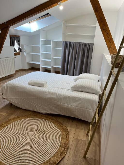 Petite Maison De Ville Au Calme Бри-Комт-Робер Экстерьер фото